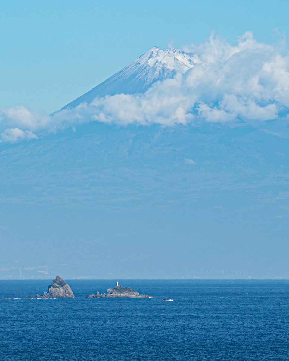 また雪がほんのり 本日の富士山-雲見黒崎-