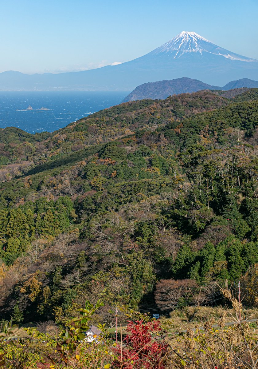 駿河湾と富士山の景観 -石部の棚田-